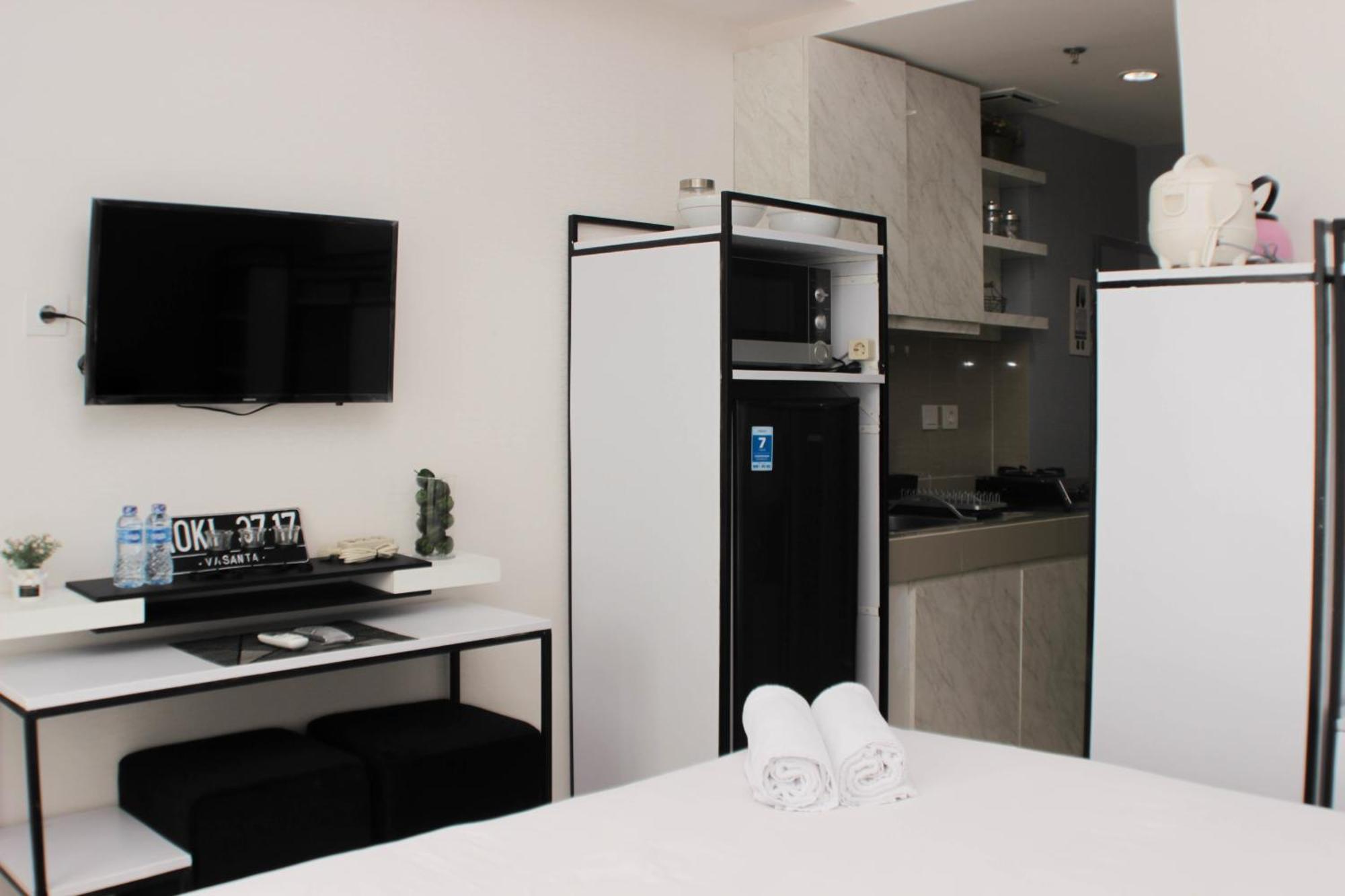 Cozy And Tranquil At Vasanta Innopark By Travelio Bekasi
